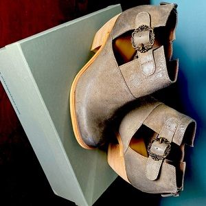 Antelope brand grey booties size 37 M.  Side cutouts. 2 1/2” block heel.